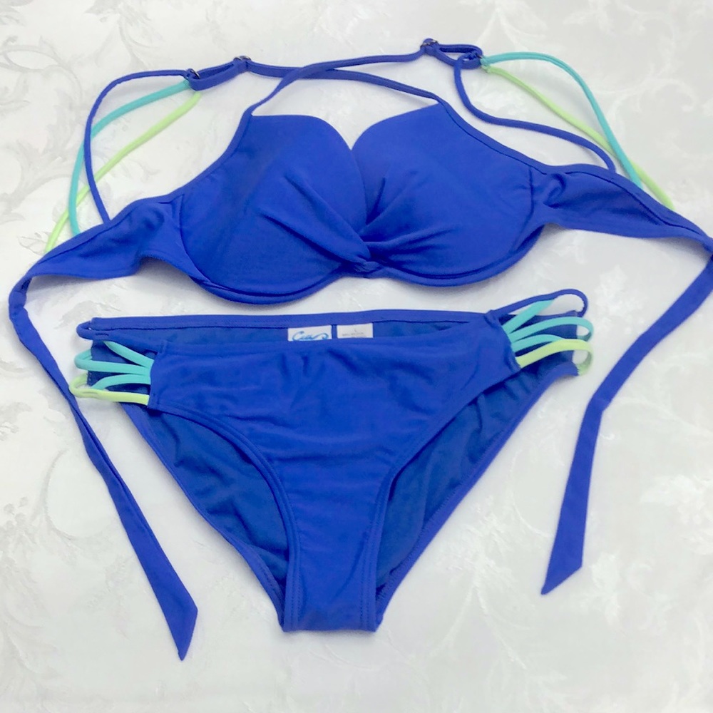 California Waves Bikini Size L D/DD